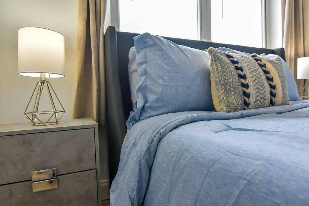 Apartamento Seaside Escape Steps To Beach, Dining, Shopping And Olas! *