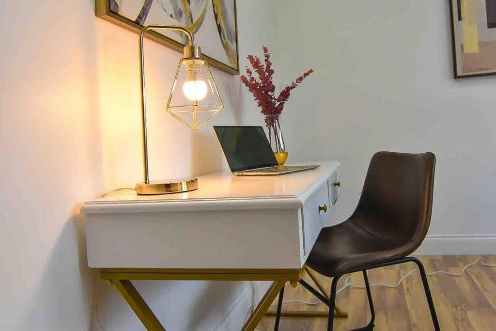 Seaside Escape Steps To Beach, Dining, Shopping And Olas! Apartamento *